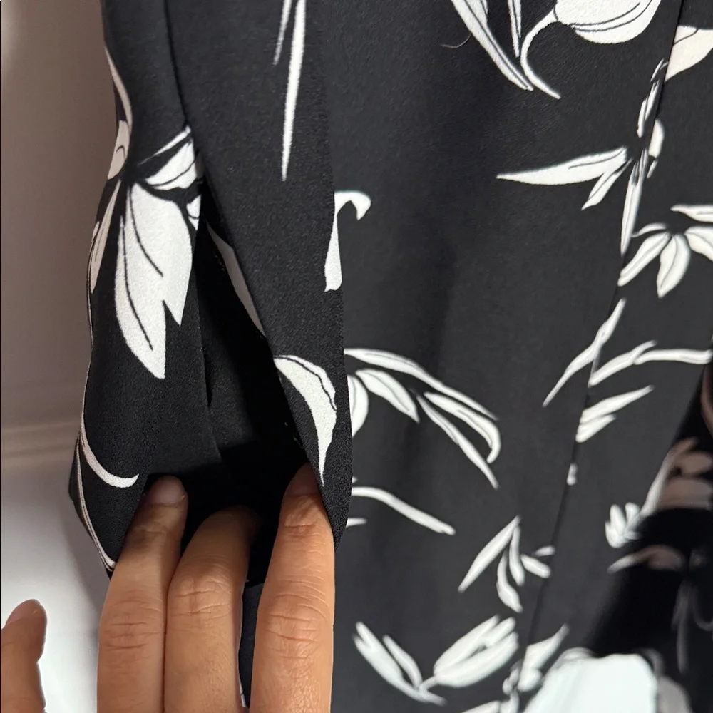 Banana Republic Black and White Floral Mini Dress 🖤 Sz 4 - Picture 5 of 8